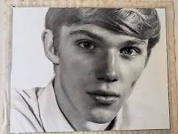 Cris Alexander (1920-2012) Richard Thomas