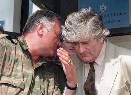 Mladic is the last of the serb trio to face justice, with milosevic dying of a heart attack in his cell in the hague in 2006 before his trial had finished, while karadzic is serving a life. Mladic Y Karadzic El Reencuentro Internacional El Mundo