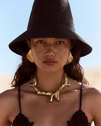 Morning movement with @eva.bateman