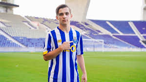 Address, phone number, lagoa da conceicao reviews: Francisco Conceicao Assina Contrato Profissional Com O Fc Porto Fc Porto Jornal Record