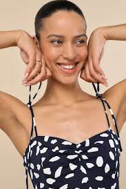 Test New In Dresses at Lulus.com