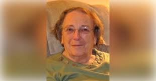 Lillian Russell Obituary and Online Memorial (2023)