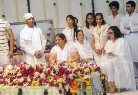 Maybe you would like to learn more about one of these? Hindu Funeral Services Available At Sussex Funeral Services For More Information Visit Www Sussexfunerals Com Funeral Rite Funeral Hindu