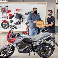 These goods are only in stock in us now. Revolt Electric Motorcycle Deliveries Start In Chennai And Ahmedabad