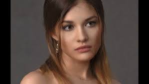 Zoé Saldaña, Orgullo Dominicano. Dra. Elba Peña R.