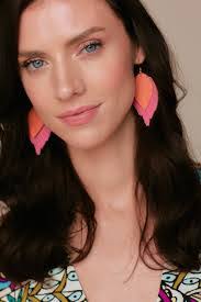 Helena Malone's Instagram, Twitter & Facebook