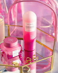 Glow Recipe On Instagram For That I Just Talked To My Crush Glow Our Limited Edition Toallt In 2020 Beauty Skin Care Routine Skin Care Essentials Body Skin Care