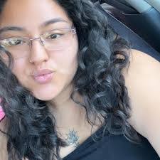 Anna Eady's Instagram, Twitter & Facebook