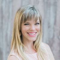 Amy Behrens's Instagram, Twitter & Facebook