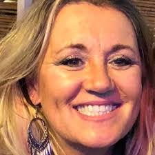 Pam Frame's Instagram, Twitter & Facebook