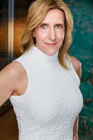 Notable alumni from The Groundlings include Conan O'Brien, Kristen Wiig,  Maya Rudolph, Melissa McCarthy, Will Forte, and Jennifer Coolidge, to name  just a few. Read more: