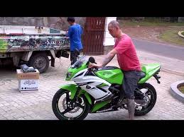 Motor dengan mesin 2 tak lebih mudah perawatannya, karena tidak perlu melalukan penyetelan pada bagian klep dan ganti filter oli. Ulasan Pengguna Kawasaki Ninja Rr Ninja Rr Favorit Anak Muda 17111 Oto