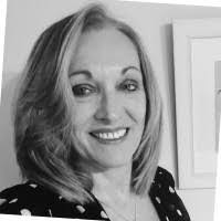 Amy Suttle's Instagram, Twitter & Facebook