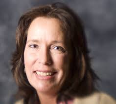 Karen Ray's Instagram, Twitter & Facebook