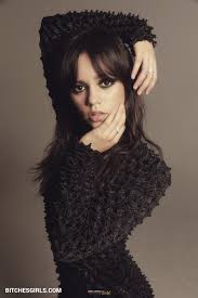 Jenna Ortega Nude Latina - Jenna Ortega. Nude Videos Latina