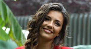 Spedizione gratuita su ordini idonei. Serena Rossi La Notizia Fa Impazzire I Fan Dell Attrice Napoletana Voce Di Napoli