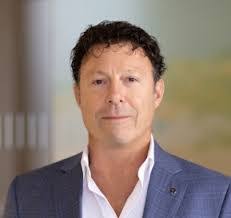 Scott Mendoza's Instagram, Twitter & Facebook