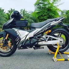 Riding off on the y15zr, clutch engagement was precise and quick. Tayar Bulat Sym Vf3i Vs Yamaha Y15zr Honda Rs150r Facebook