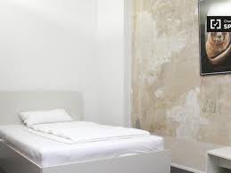 128 büros 597 wohnungen 155 häuser. 1 Zimmer Wohnung Mieten Garten Berlin Wohnungen Zur Miete In Berlin Mitula Immobilien