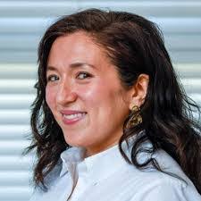 Ellie Hale's Instagram, Twitter & Facebook