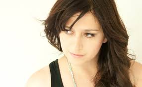 Sara Syms Explores The Human Spirit In Sounds And Stories On New Album, The  Darkest Light