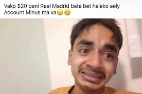 Now I got the giggles 🤣🤣 I thought she was wearing a black dress and had  her hands