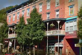 If you need help deciding where to stay, play, or eat with fido, you've come to the right place. The Inn At Jim Thorpe 2021 Frightfind