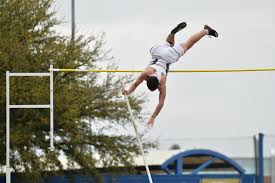2005 jesuit sheaner relays 800m. Jesuit Shines In 55th Annual Jesuit Sheaner Relays The Roundup