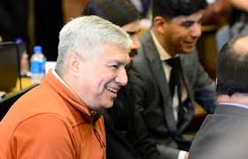 Lázaro báez ya estaría cumpliendo prisión domiciliaria: Le Otorgaron La Prision Domiciliaria A Lazaro Baez Luego De Cuatro Anos En Prision El Civico