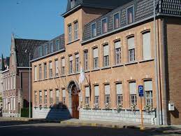 Just look for the 'free cancellation' message during your hotel search. Harelbeke Wikipedia