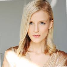 Allison Hoyt's Instagram, Twitter & Facebook