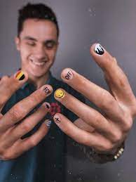Hombres Con Unas Pintadas Tendencia Phantastic Nails Facebook