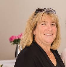 Joanne Bernstein's Instagram, Twitter & Facebook