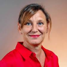 Christine Fetzer's Instagram, Twitter & Facebook