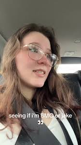 Sara Helm (@ooples.and.banoonoos)