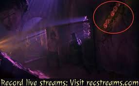Similar to my previous thread, in this one their movie counterparts go at it to the death. In Mortal Kombat 1995 There Are Six Symbols On The Wall During The Reptile Fight A Question Mark Goro And The Mk Logo Repeating It S A Code For The Mortal Kombat 3