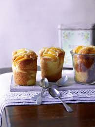 Dann löffeln sie ihren kuchen im glas direkt aus der form oder verzieren sie ihn mit allem, was das herz begehrt. Kuchen Im Glas So Backst Du Die Kleinen Dessert Lieblinge Daskochrezept De