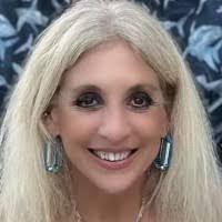 Lori Tappe's Instagram, Twitter & Facebook