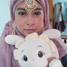 Daisy crown🌼These might technically be chamomile flowers, but close enough  since daisy is also the botanical term for the plant family that includes  both daisies and chamomile. Either way it was a