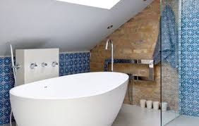 In recent years, bathroom loft conversions have become an increasingly popular way to add extra space and value to the home. 10 Lovely Loft Bathrooms Tucked Under A Sloping Roof Houzz Ie