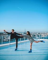 Leeloo On Instagram Les Galerieslafayette On Ice Petite Photo Sur La Jolie Patinoire Situee Sur Le Rooftop Avec Une Vue De Instagram Patinoire Photos
