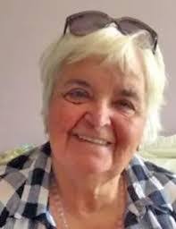 Mary Mutti's Instagram, Twitter & Facebook