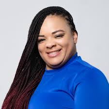 Julia Vaughn's Instagram, Twitter & Facebook