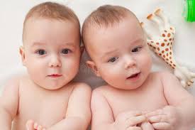 1,469 Cool Twins Stock Photos