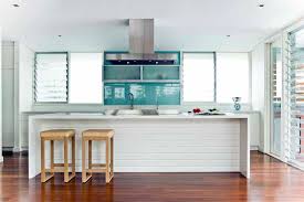 Kitchen splashbacks are a perfect example of how kitchen planning and interior design have become intertwined. How To Choose A Splashback For A White Kitchen Houzz Au