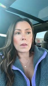 ➡️ You're healing. They're staying the same. ➡️ You're breaking cycles.  They're running in circles. ➡️ You're growing. They're avoiding. ➡️ You're  choosing self-awareness. They're choosing denial. ➡️ You're moving forward.  They're