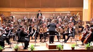 Elena draganescu (sotia unui industrias bogat) se straşduieste sa organizeze un concert din muzica de bach, evenişment la care urma sa ia parte lumea buna a capitalei. Concert De Muzica Simfonica Concertul Pentru Pian Si Orchestra Rezumat Youtube