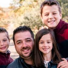 Justin Dennett's Instagram, Twitter & Facebook