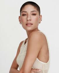 Stephanie Kim's Instagram, Twitter & Facebook