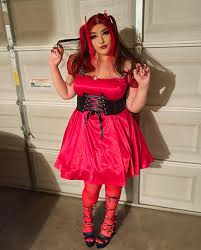 Nellie Curve - Free pics, galleries & more at Babepedia